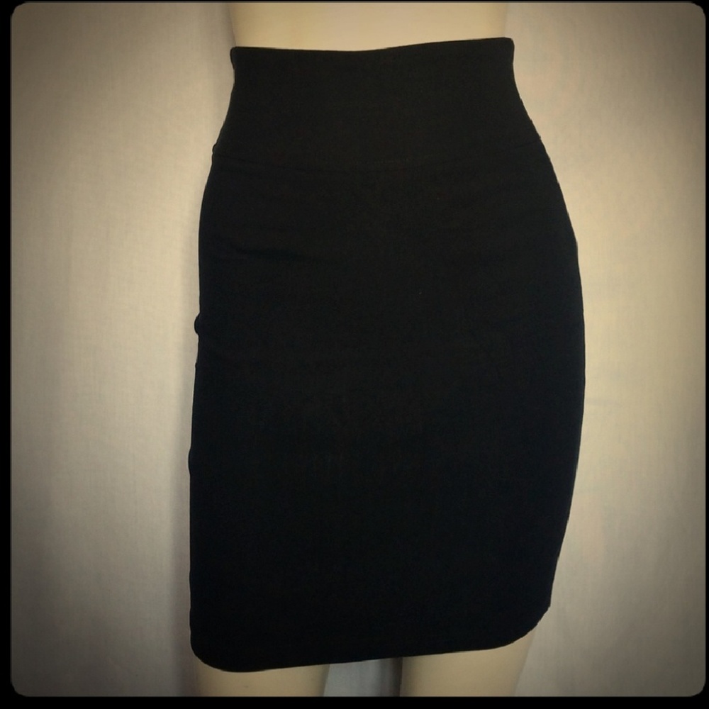 NEW! Forever 21 - Picture 7 of 7
